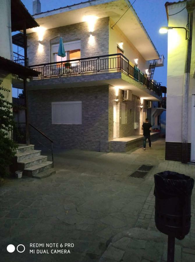 Lavim Apartments 2 Sykia Chalkidikis Bagian luar foto